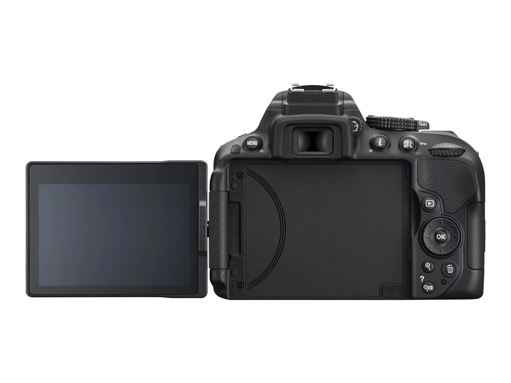 Nikon /  Camera with 18-55mm and 70-300mm Lenses